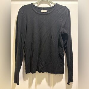 Madewell lettuce edge black knit top